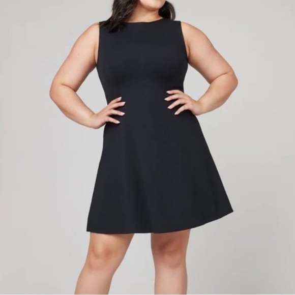 SPANX Dress Women Medium Navy The Perfect Fit And Flare Sleeveless Flattering - Picture 1 of 11